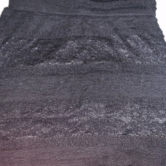 Black patterned mini skirt - Picture 2 of 3